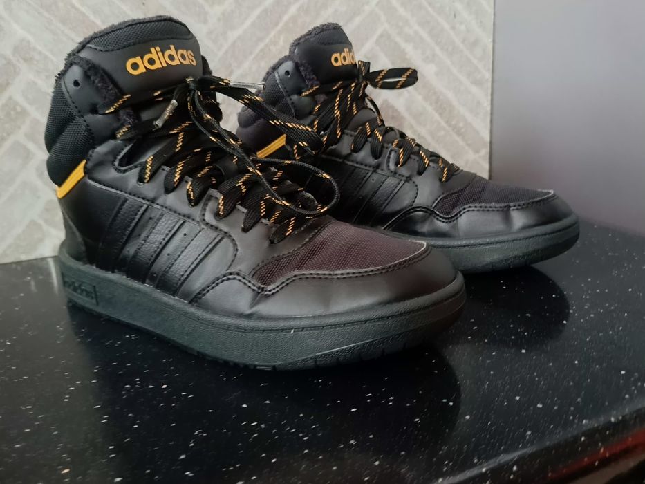 Buty zimowe adidas ocieplane rozmiar 38 1/3