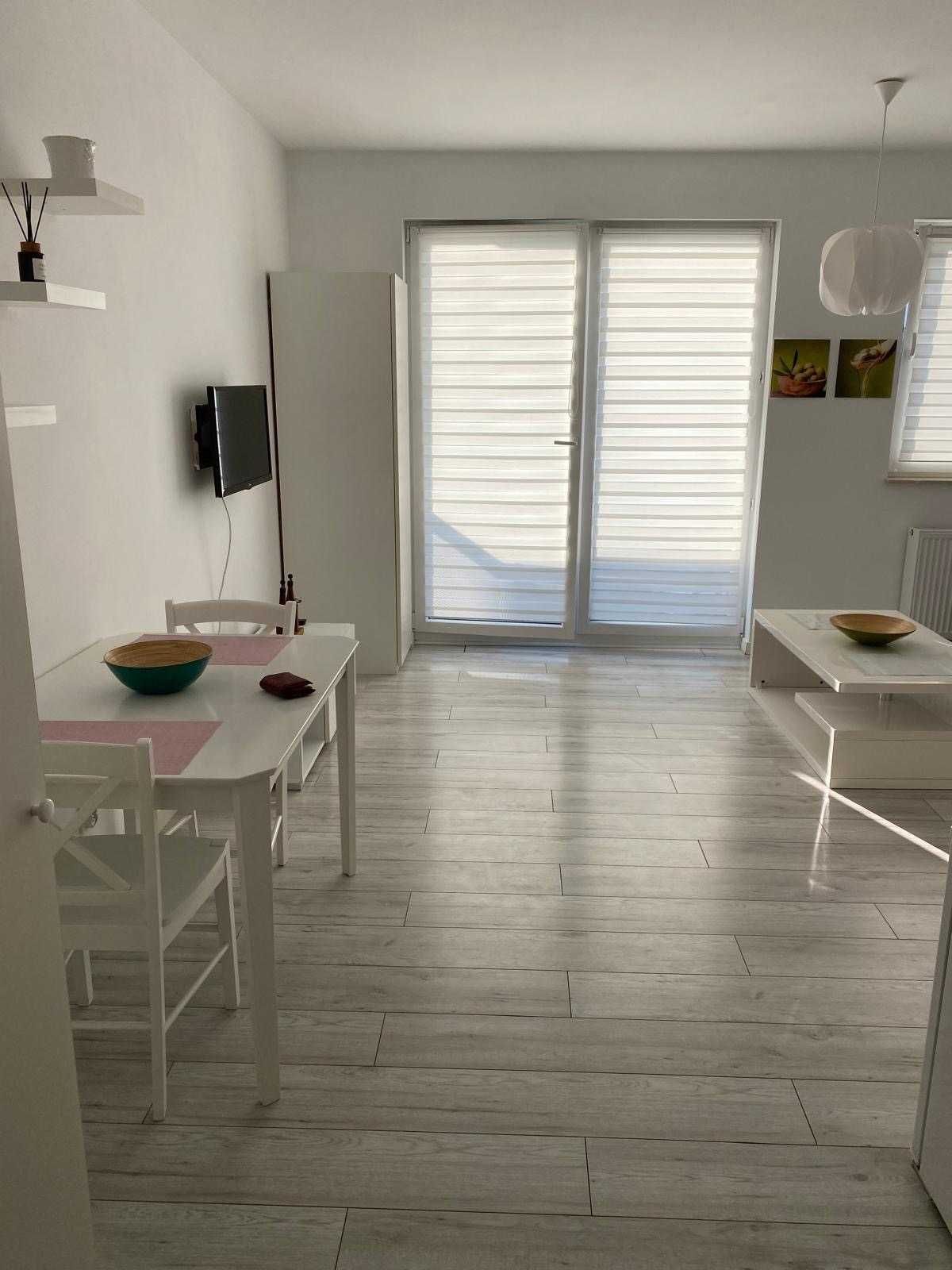 Słoneczny apartament z balkonem – Nowa Cukrownia