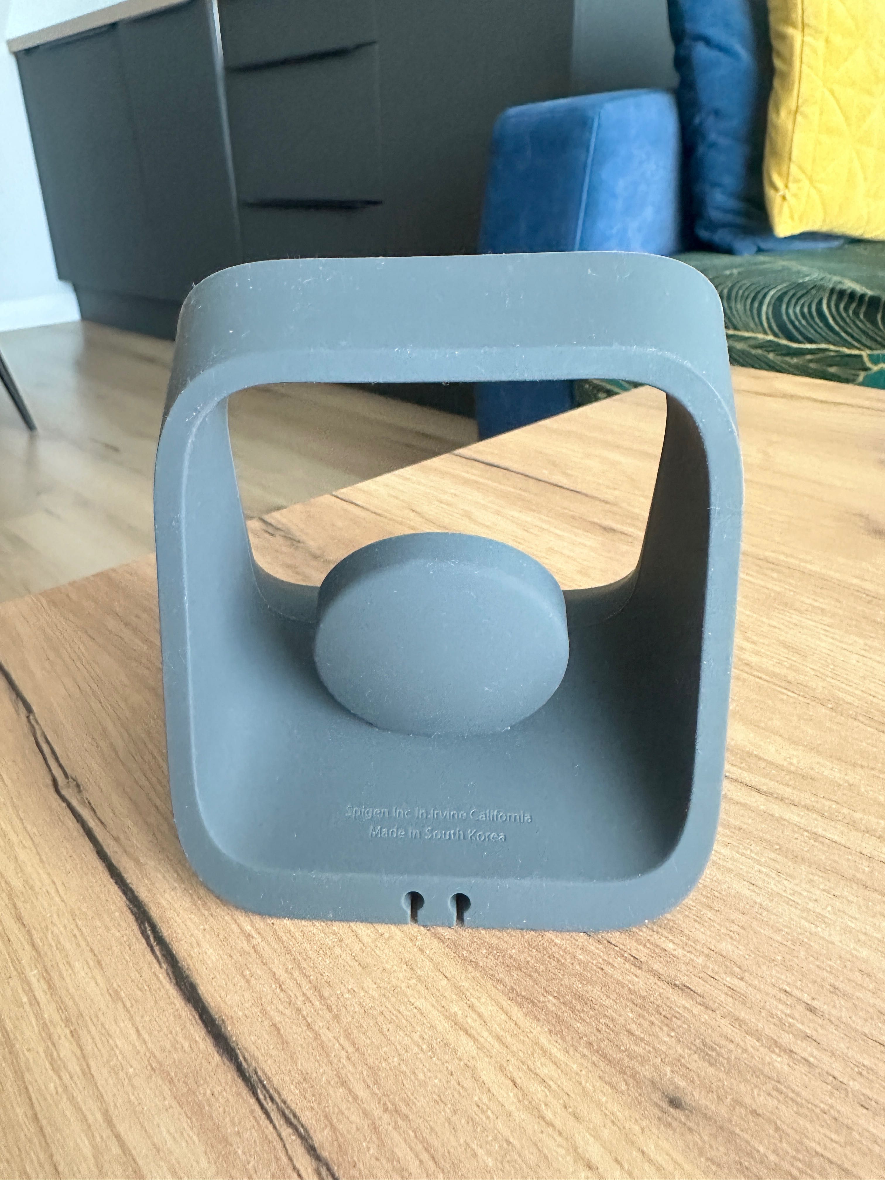 Podstawka iPhone iWatch Spigen