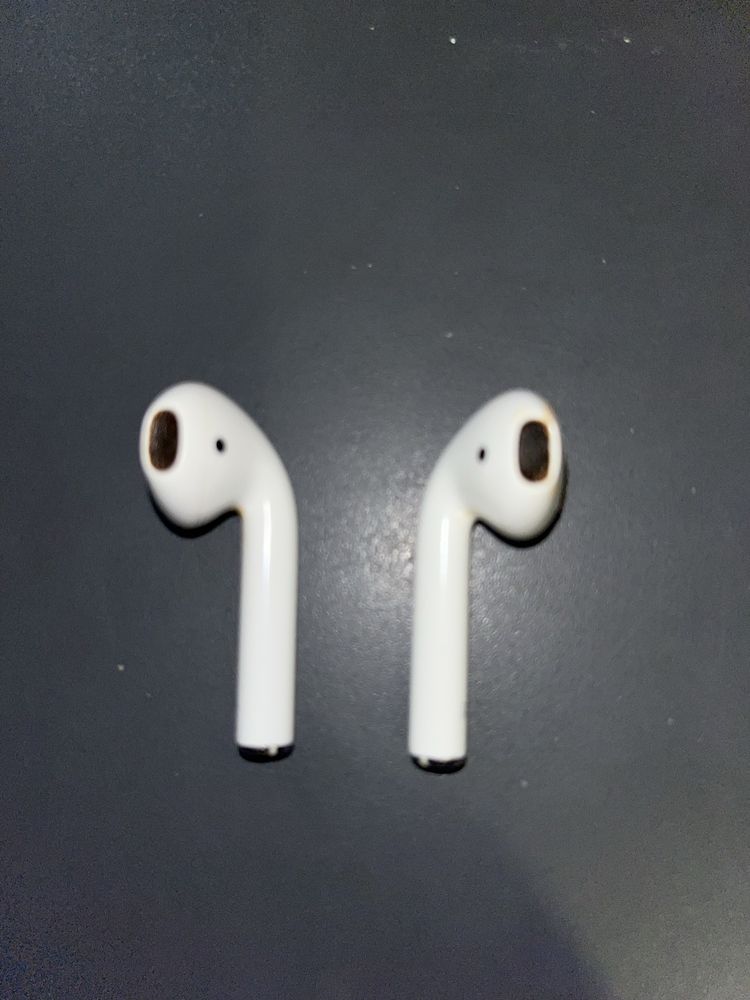Продам Airpods 2 оригинал