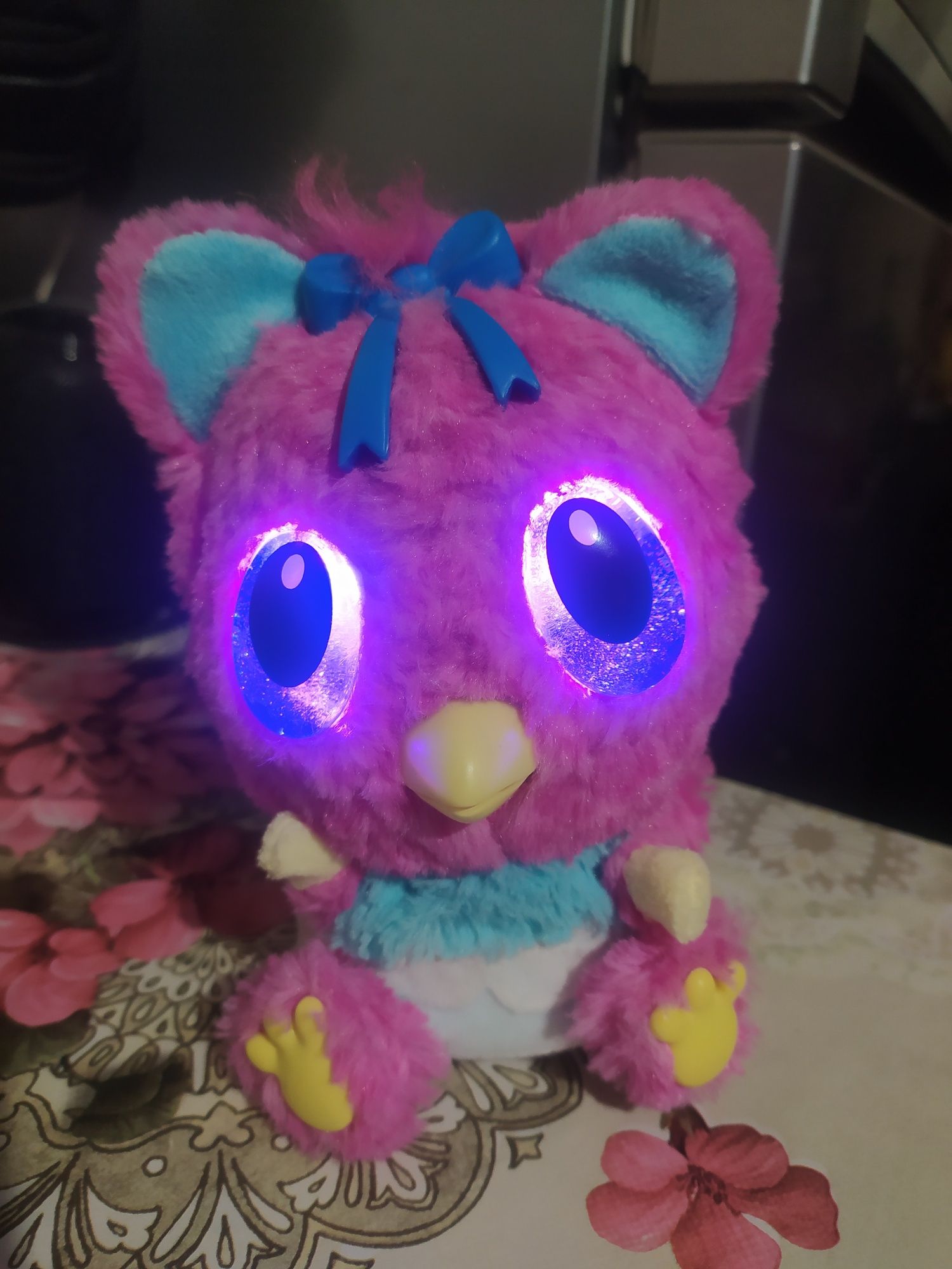 Інтерактивне курчатко Hatchimals.