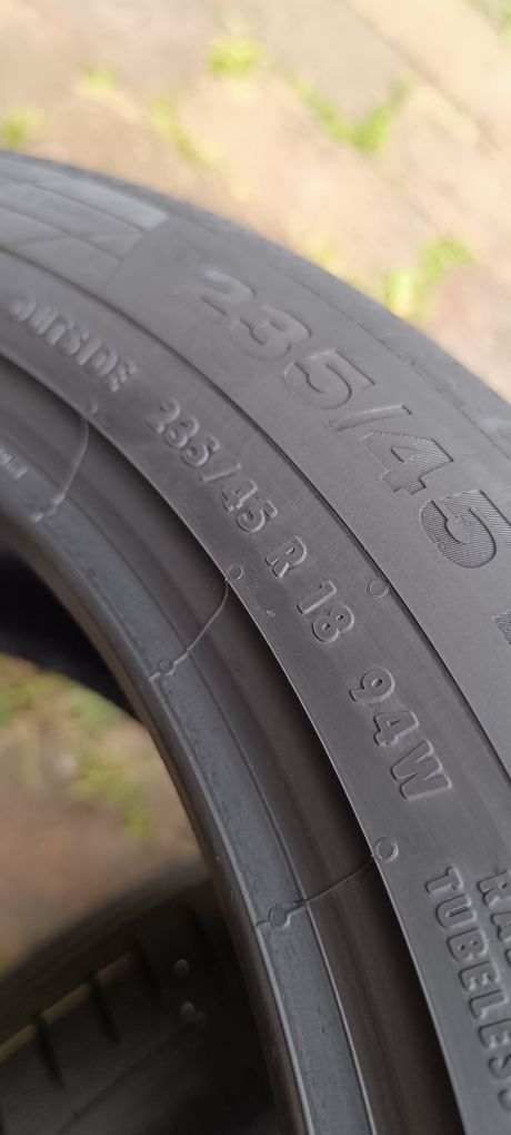 Para opon 234/45/18 Continental