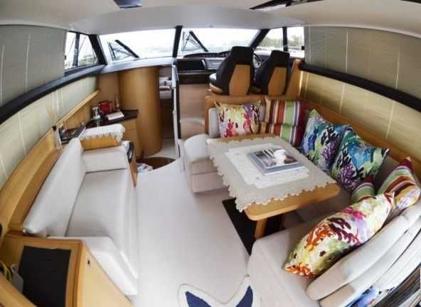 Princess 42 Flybridge