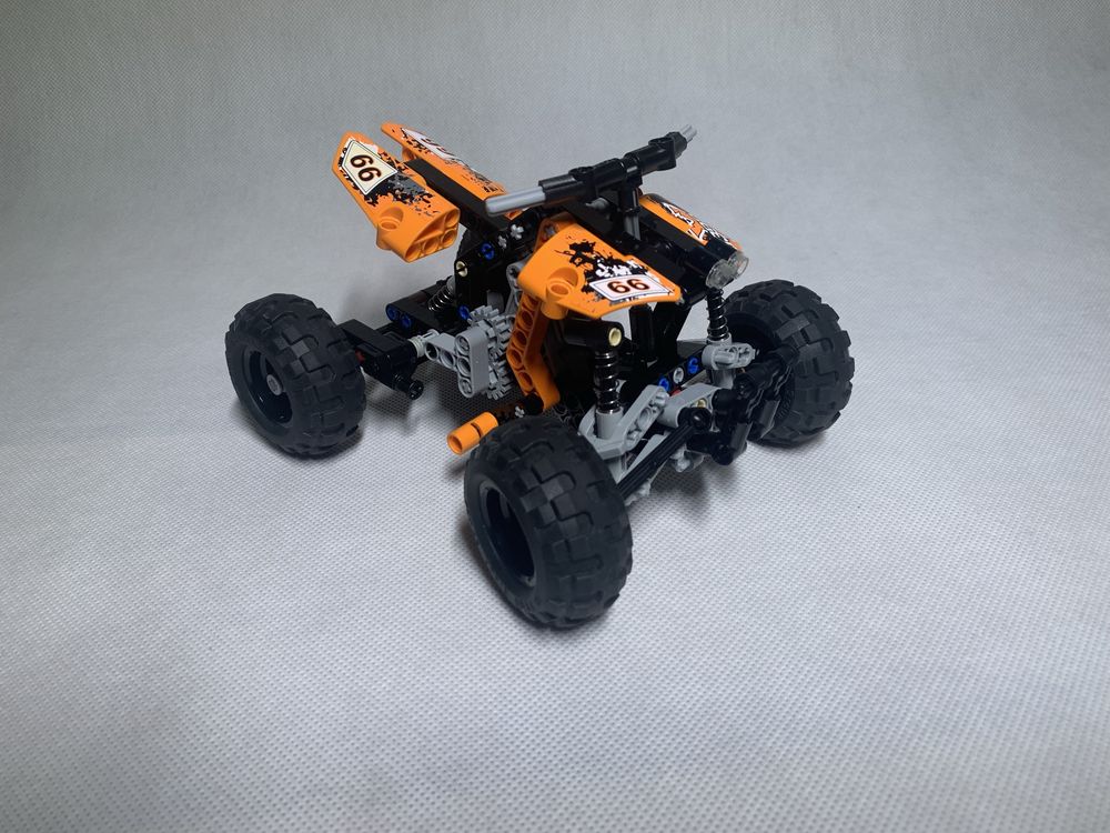 Lego 9392 - Quad