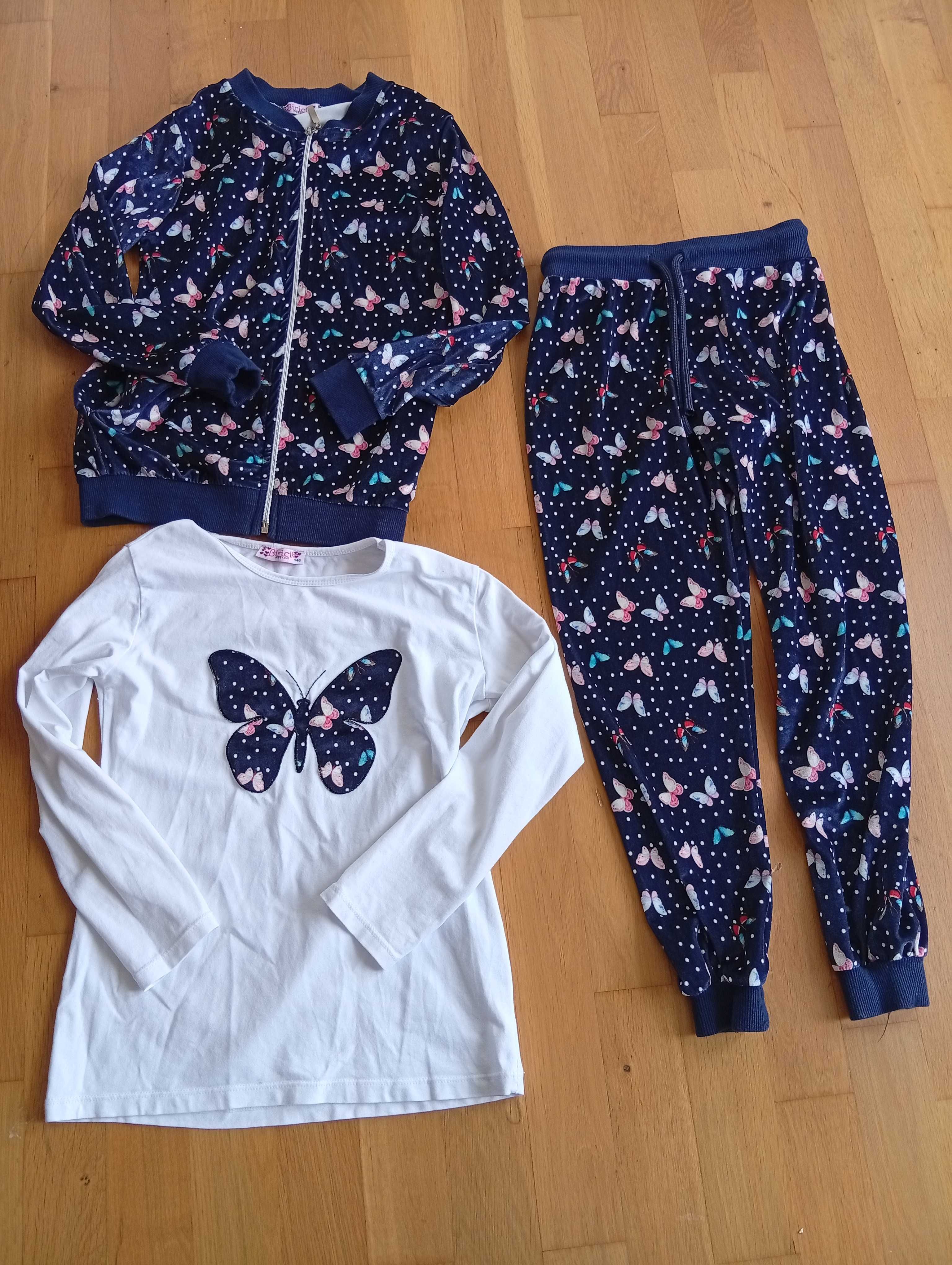 Bluza spodnie dresowe i bluzka 146