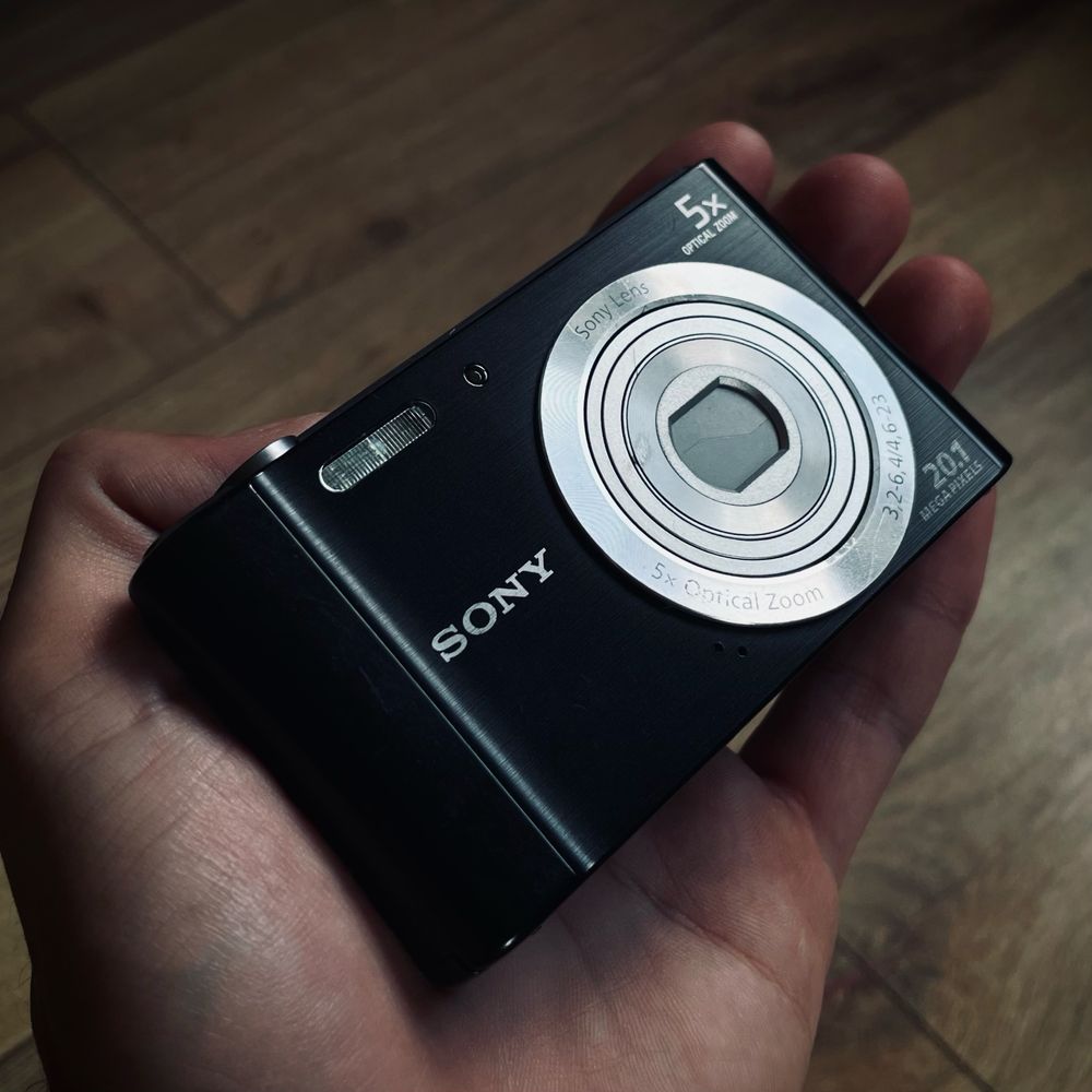 Sony Cyber-Shot DSC-W800 Цифровий Вінтажний Фотоапарат Мильниця