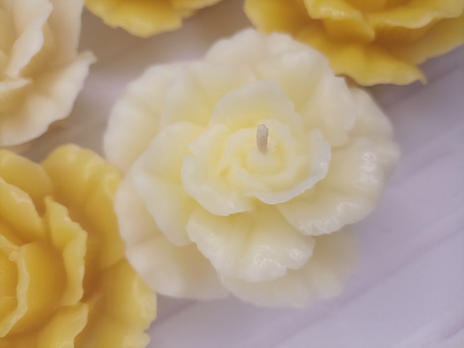 Воскова свічка Троянда