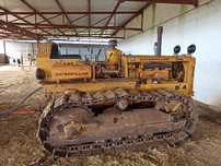 Caterpillar D4 em muito bom estado