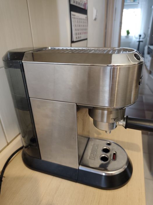 Ekspres kolbowy DeLonghi