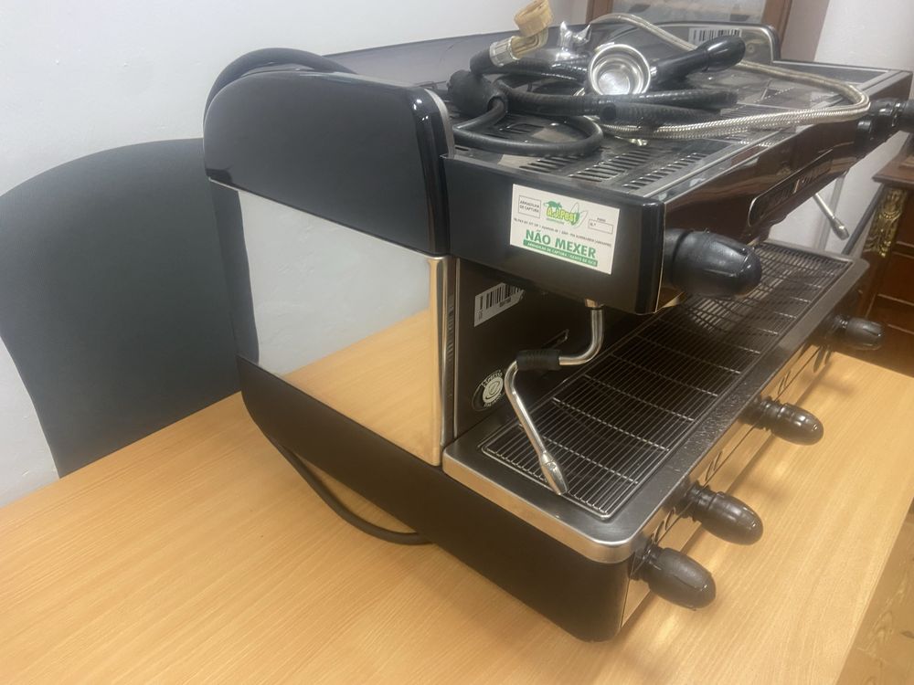 Maiquina de cafe industrial