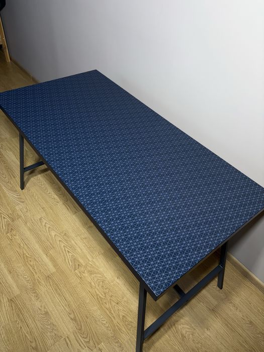Biurko granatowe IKEA LINNMON blat + nogi