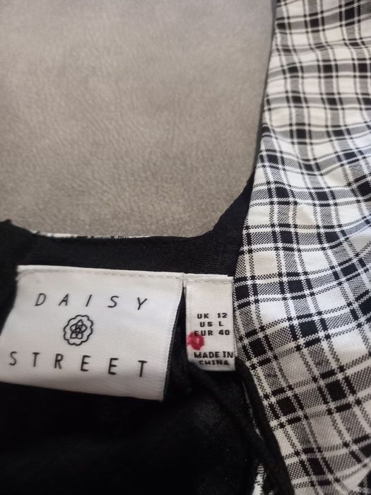 Новий сарафан з розрізом на нозі