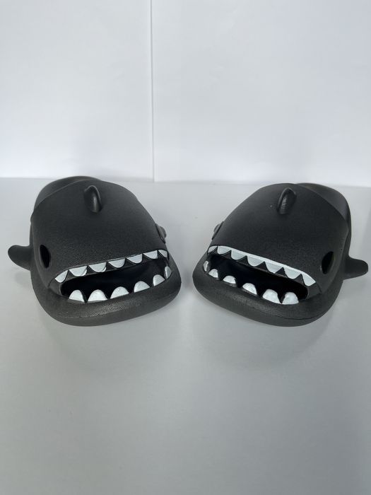 Klapki shark czarne