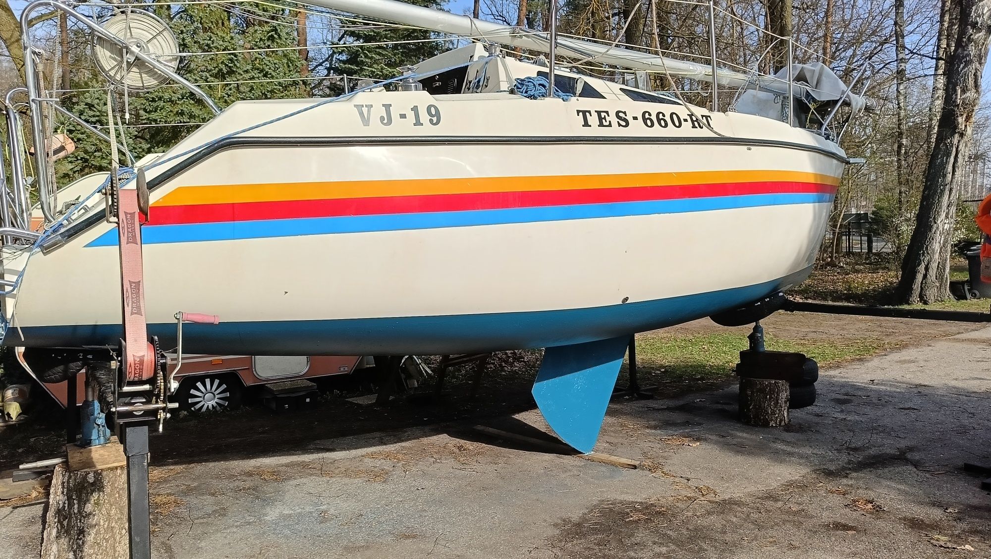 Żaglówka TES 660 Rt jacht żaglowy