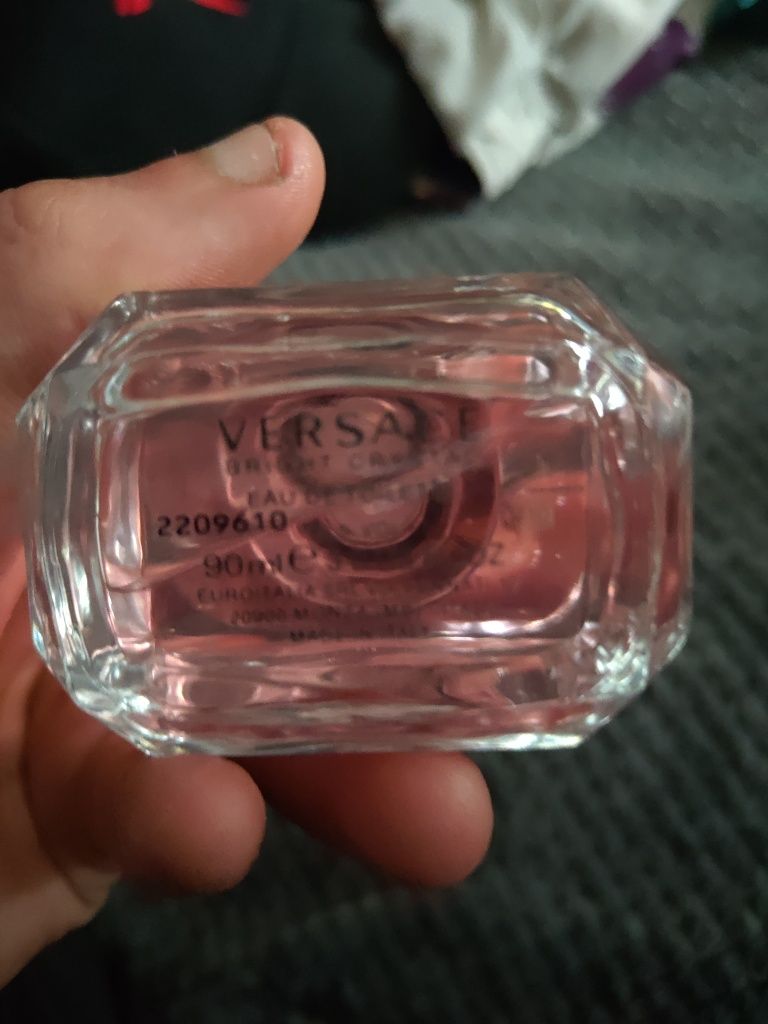 Sprzedam nowy perfum Versace bright crystal