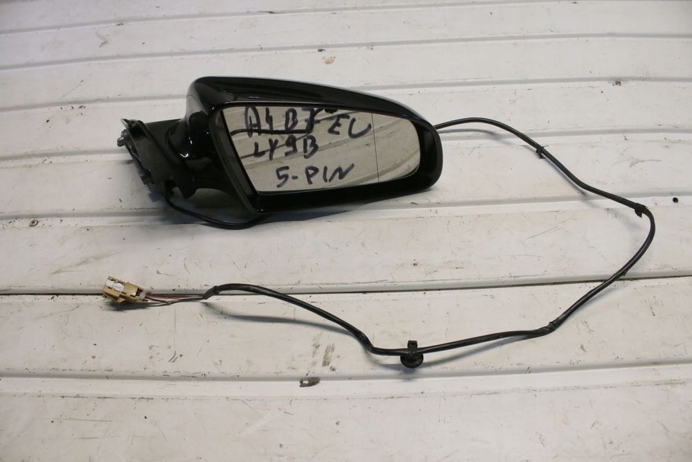 lusterko prawe Audi A4 B7 5 PIN