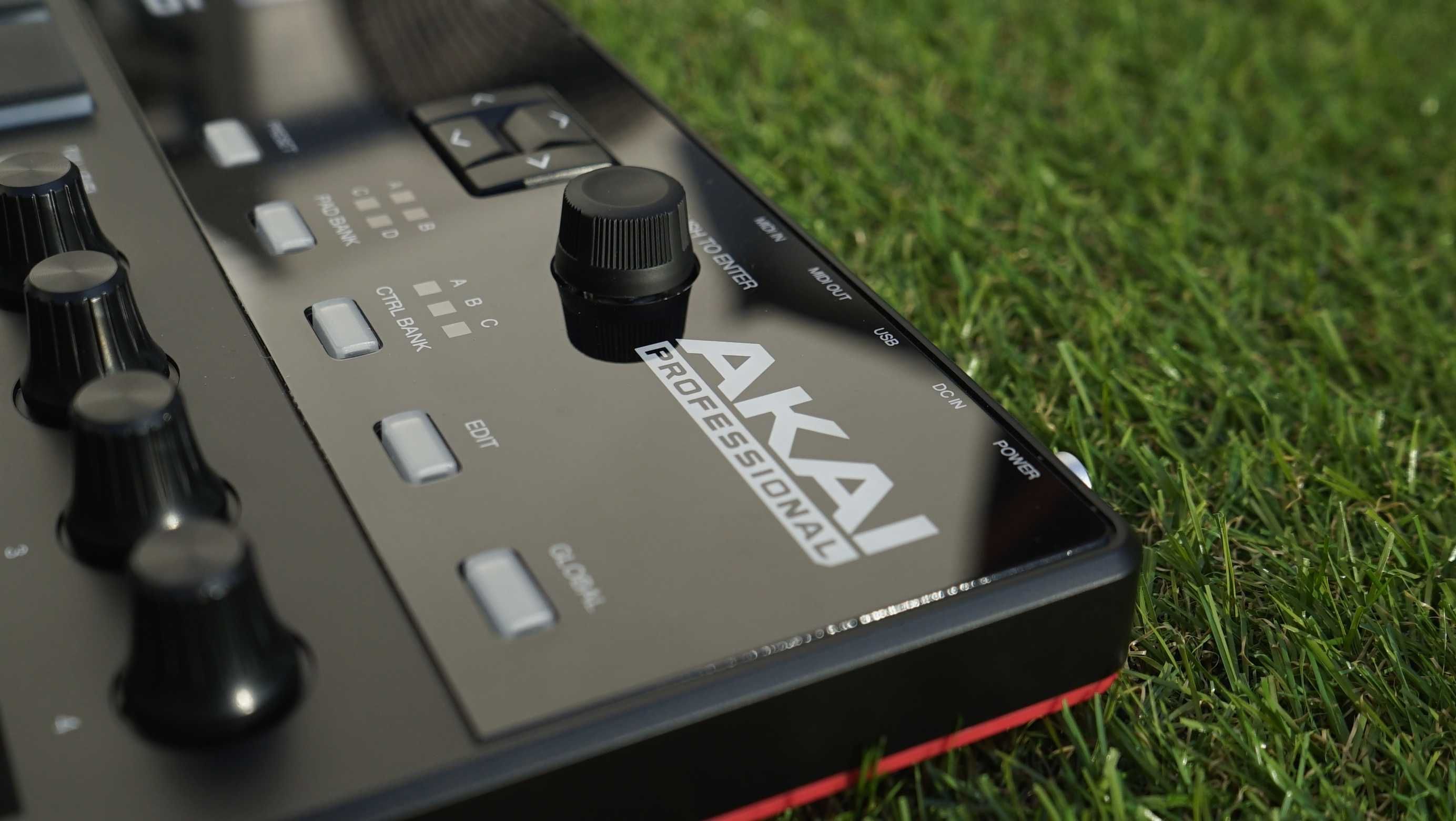 Akai MPD 226 Midi Controller, na gwarancji