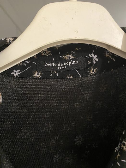 Sukienka lekka, zwiewna w kwiaty