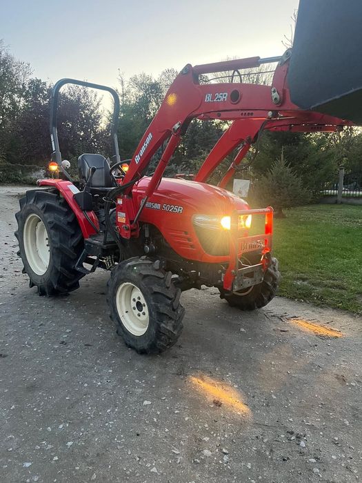 Ciągnik Branson Farmtrac Kubota