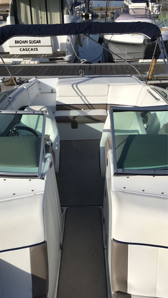 Lancha Cobalt 246