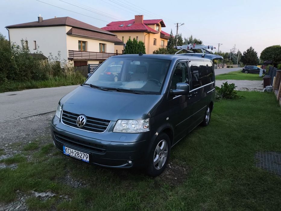 Volkswagen Multivan VW Multivan T5 Highline 2,5 TDI 4Motion rok 2005