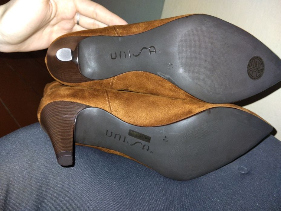 Замшеві черевики