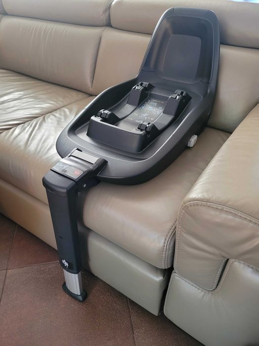 Zestaw fotelik Maxi Cosi Pearls Smart i-Size baza FamilyFix One i-Size