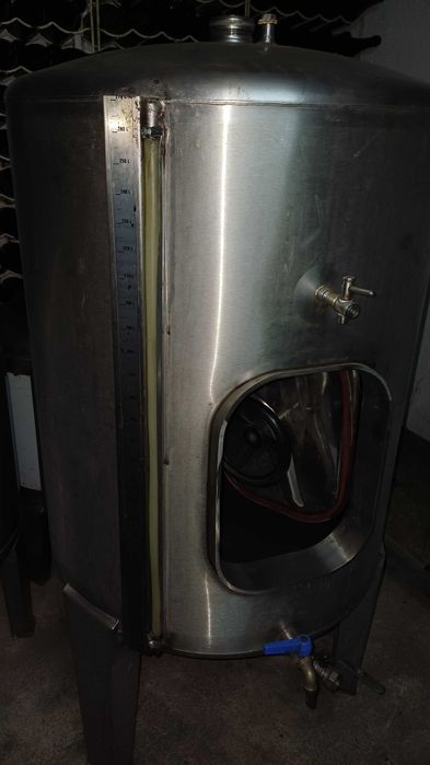 Cuba de vinho inox 350 litros