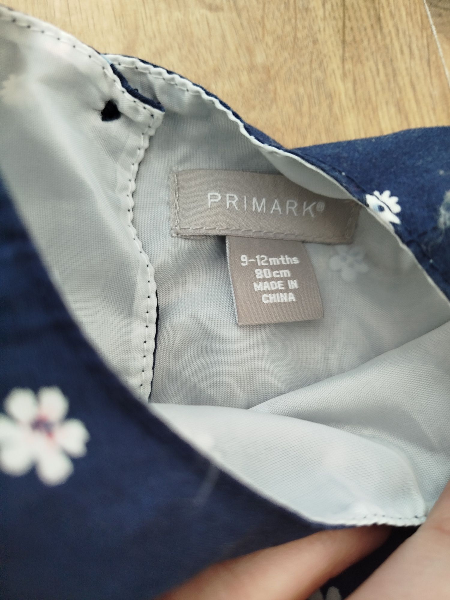 Sukienka wizytowa dla dziewczynki rozmiar 80 Primark kwiaty