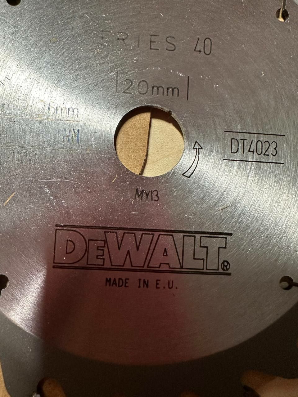 Продам НОВЫЙ твердосплавный диск для циркулярной пилы Dewalt