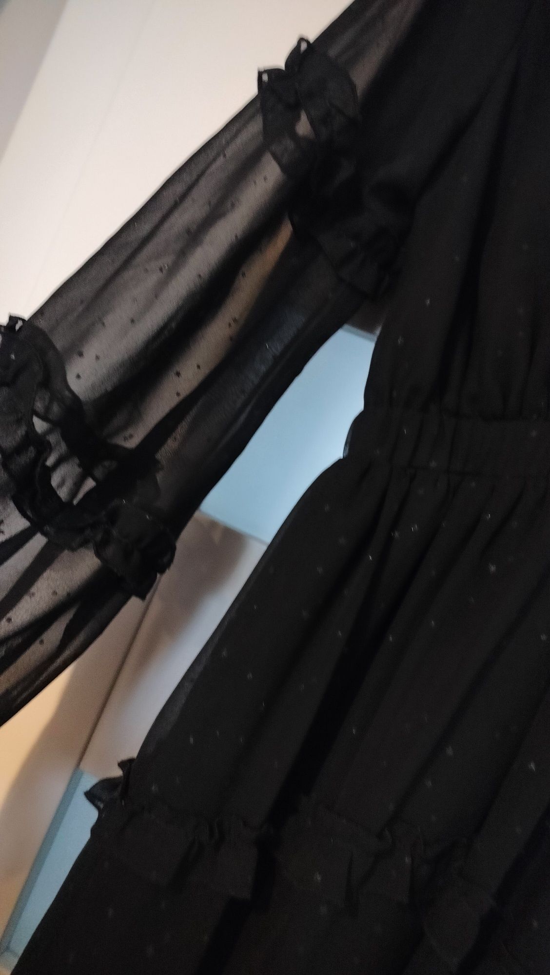 Sukienka falbanki czarna 36 38 M krótka Kossie