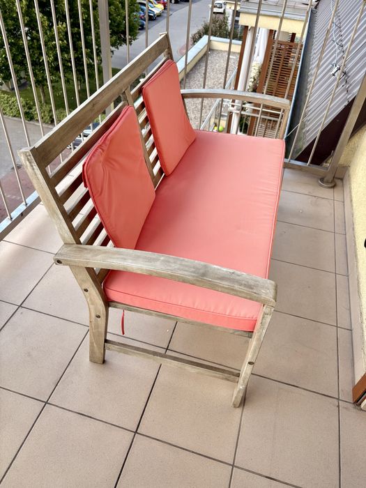 Zestaw drewnianych mebli ogrodowych