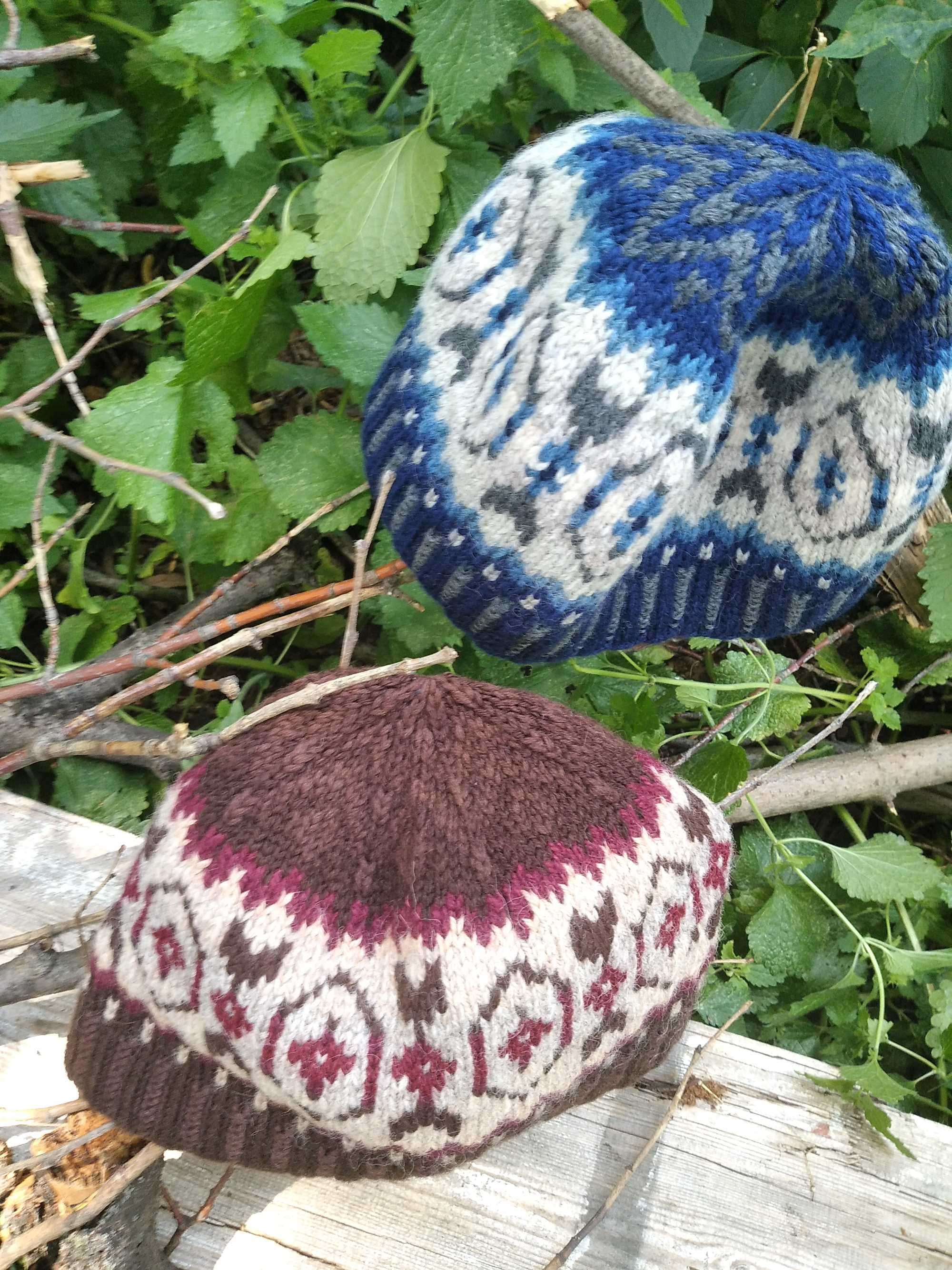 Шапка мужская р.60-62, пряжа 100% шерсть, ручная работа, жаккард.
