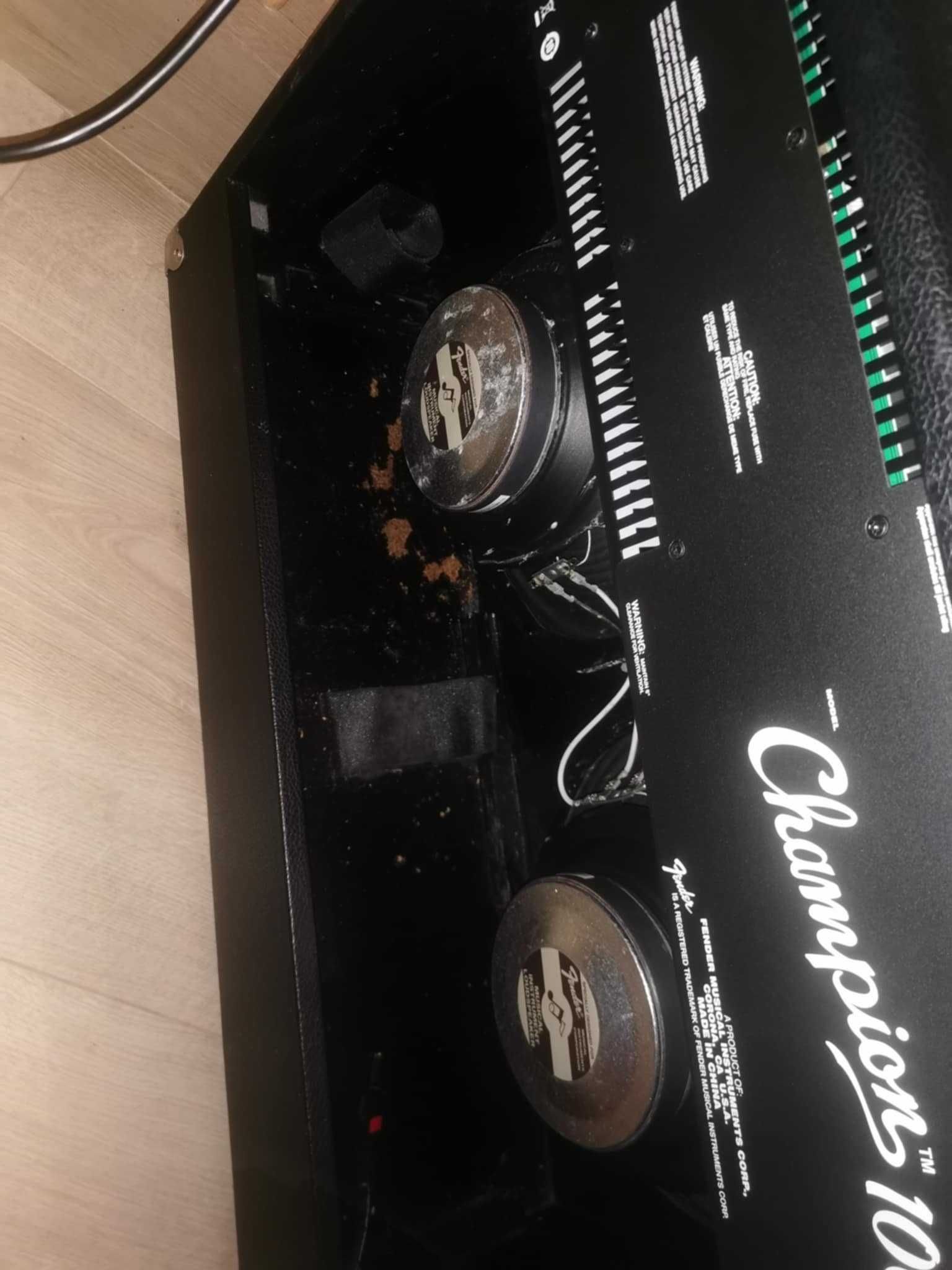 Sprzedam gitarę elektryczną ze wzmacniaczem