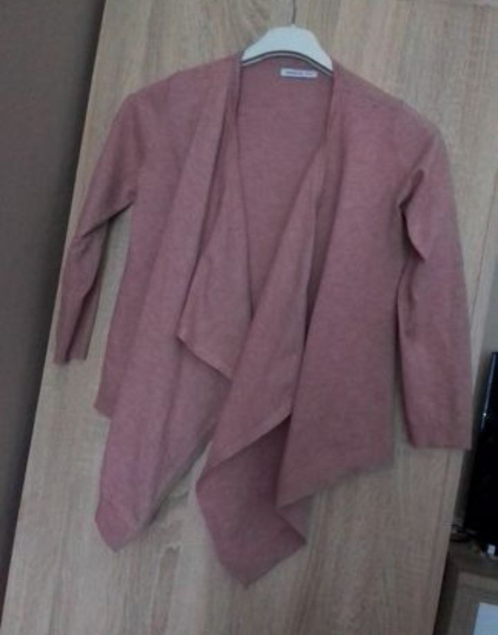 Oddam sweter dla dziewczynki Reserved 128