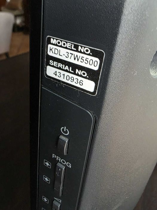 vendo TV Sony KDL-37W5500