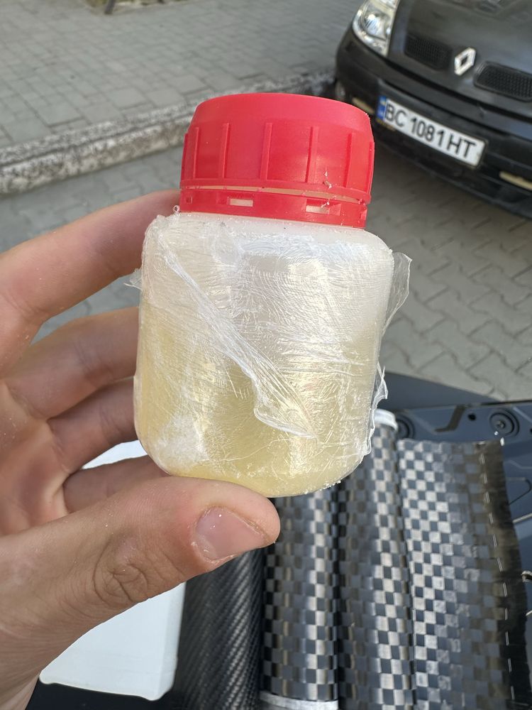 Оргінальний карбон і епоксидка