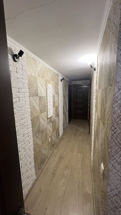 Продаж 3-кімнатної, дворівневої квартири у Луцьку