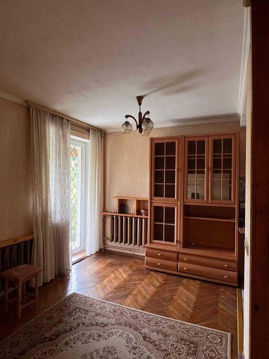 Продаж будинку, Старе Село