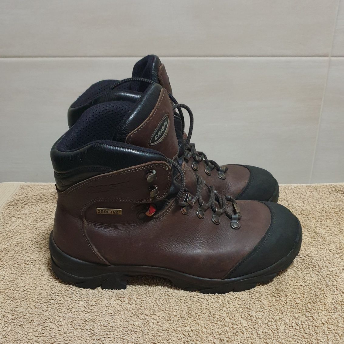 Buty męskie trekingowe CRISPI HTG rozm. 40