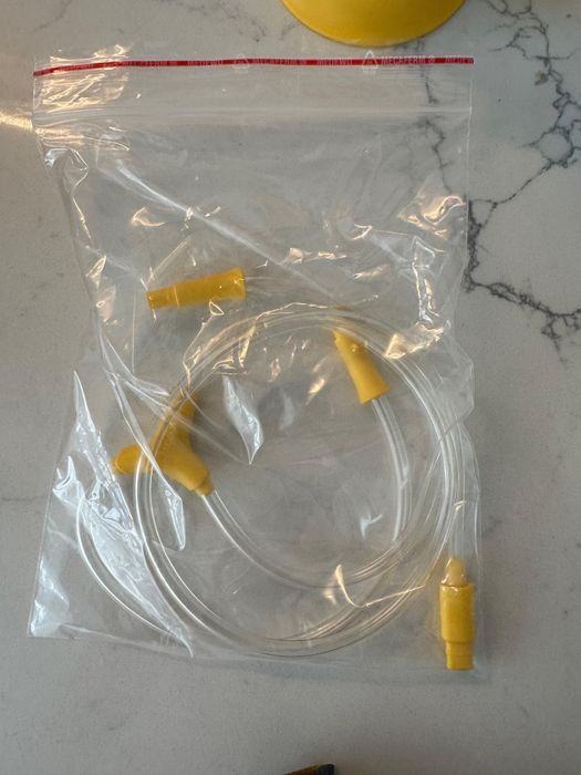 Vendo bomba extratora de leite Medela Swing Maxi, caixa já aberta.