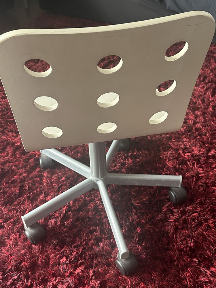 Cadeira de escritorio junior do ikea dos 5 aos 14 anos
