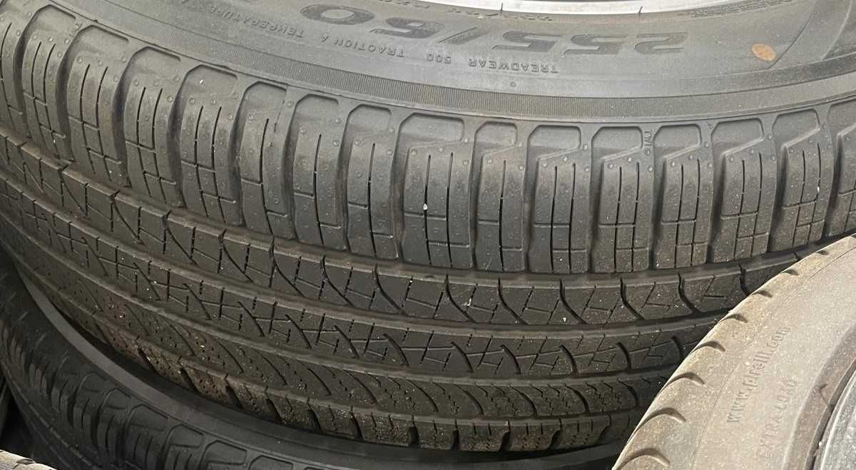 Nowe Oryginalne Koła Alufelgi  255/60/20" Land Rover Defender Pirelli