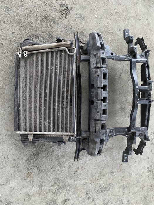 Панель Телевізор Радіатор підсилювач Volskwagen Passat B 6 Пассат Б 6