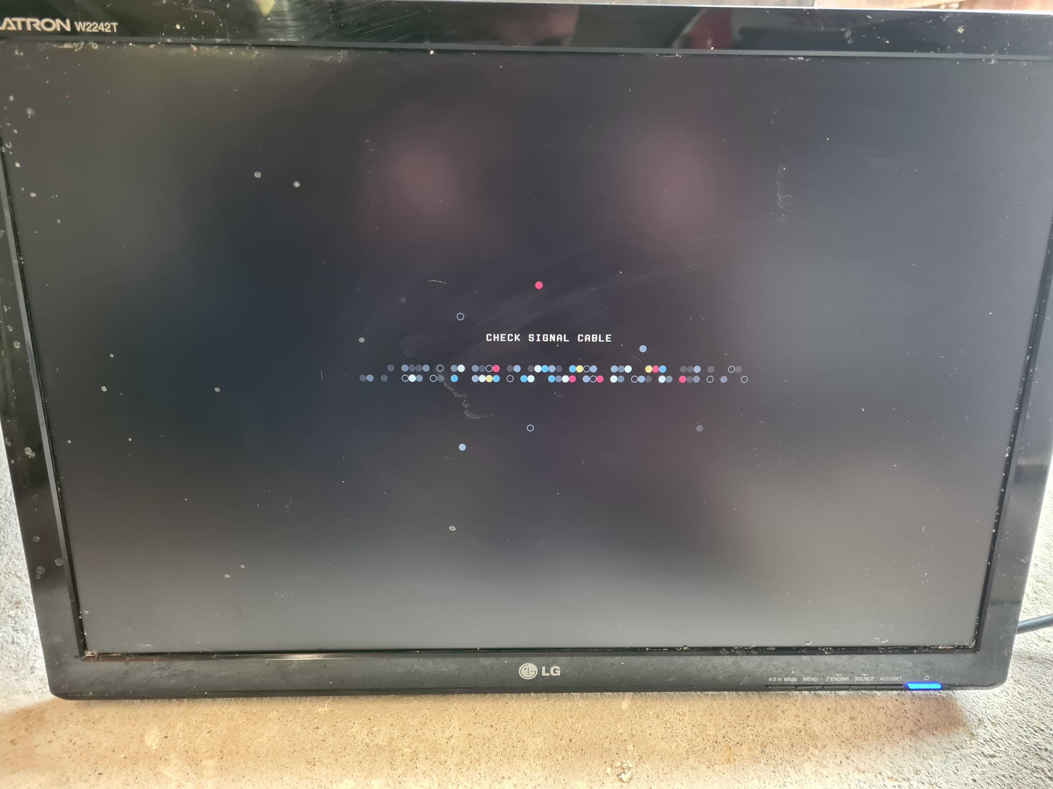 Monitor LG 22 cale