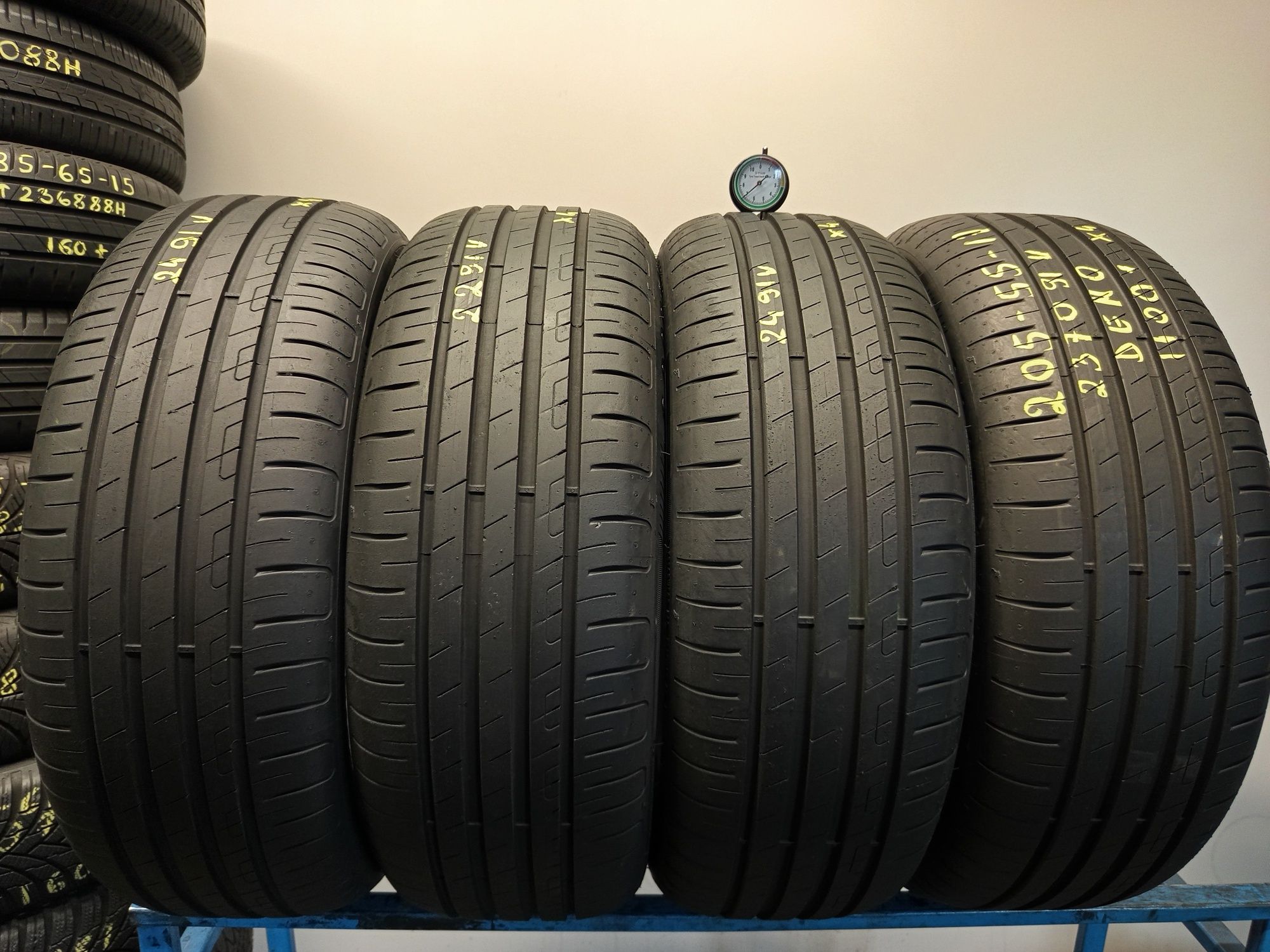 205/55R17 Goodyear EficientGrip Performance