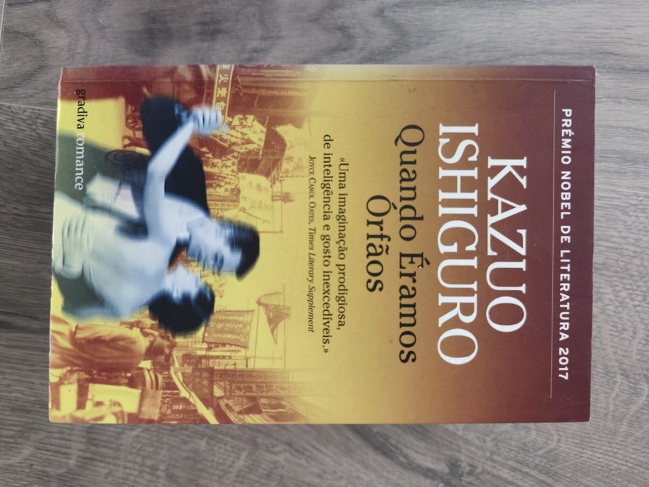 Livros diversos ( romance e auto ajuda)