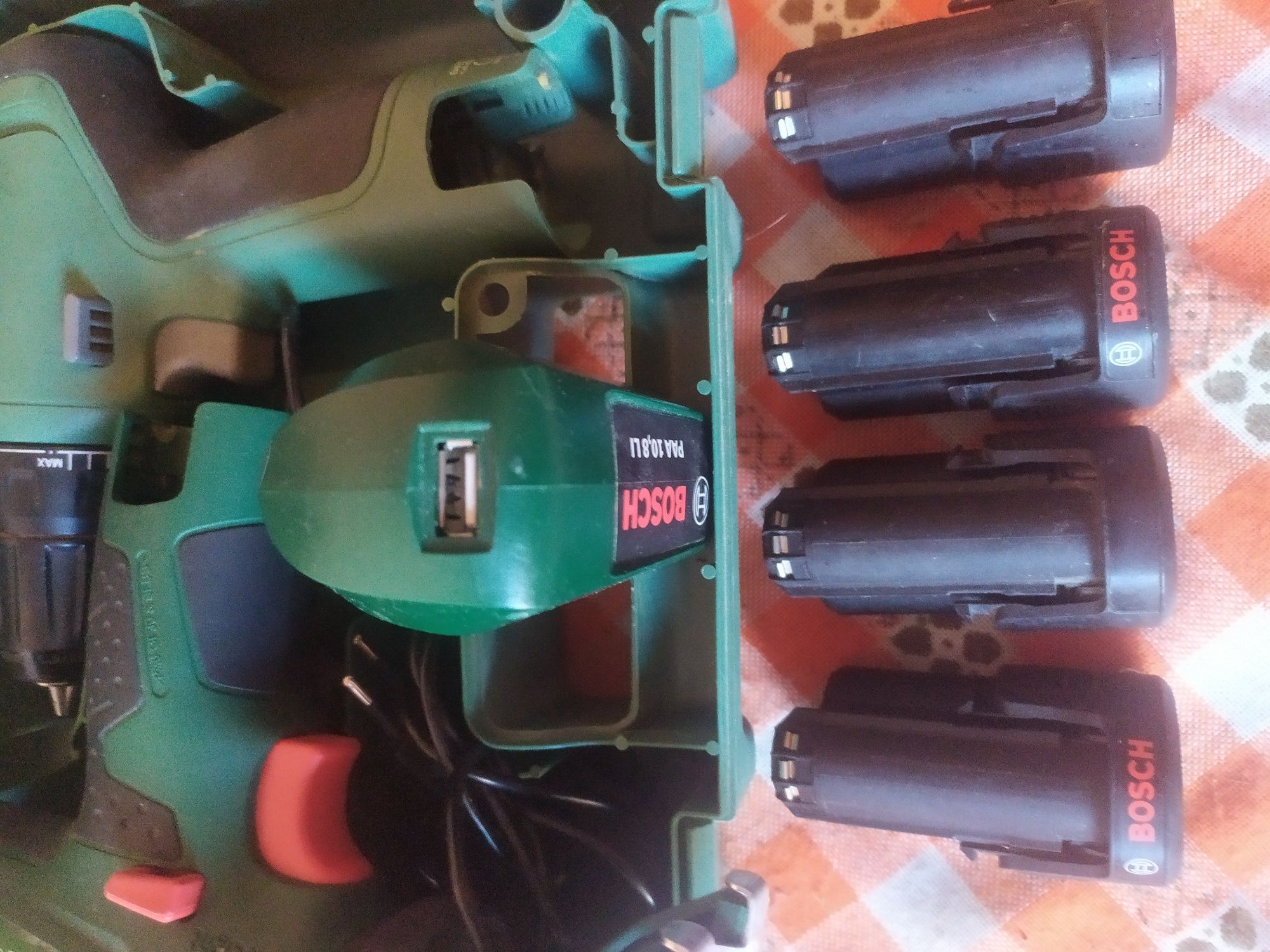 Продам шуруповёрт шурупокрут bosch  ( метабо makita AEG ) )