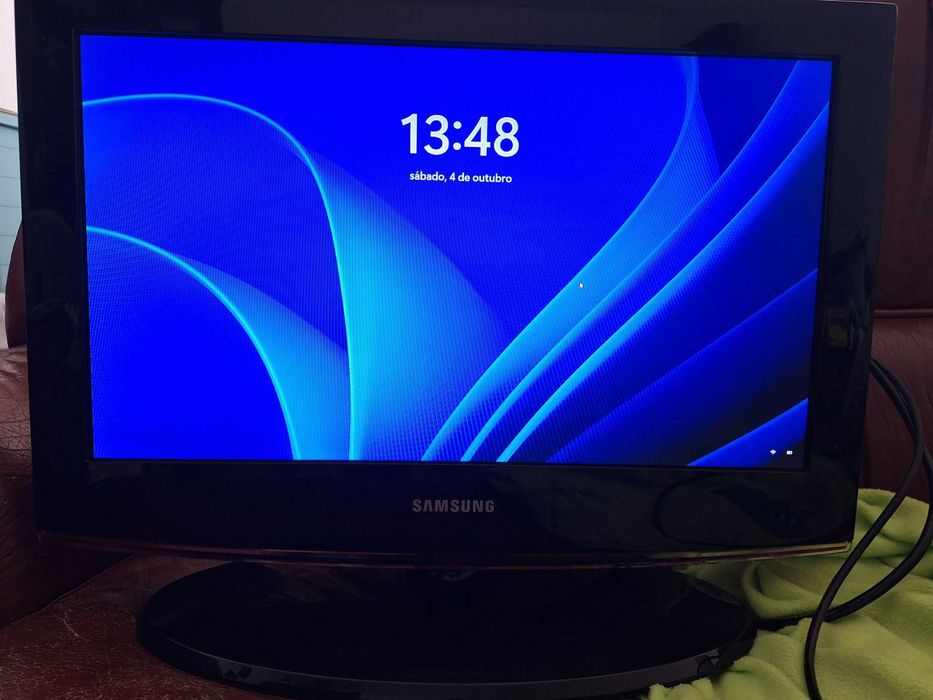 Monitor/TV Samsung 22" - Modelo LE22B450