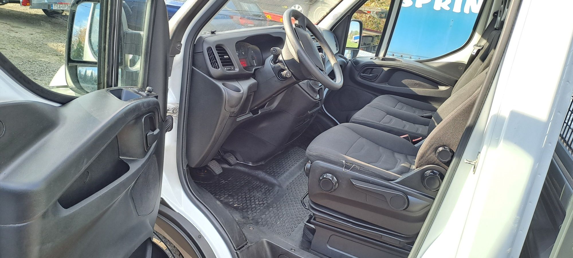 Iveco daily 35C15 2.3jtd kiper 3S wywrotk 72400netto a zadbane
